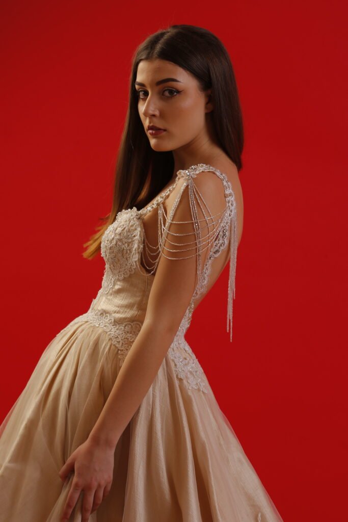 Theorrose rochii de mireasa mirese bridals wedding dress designr Oradea Cluj Timisoara Arad Baia-Mare Satu-Mare Salaj Debrecen Budapest (10)