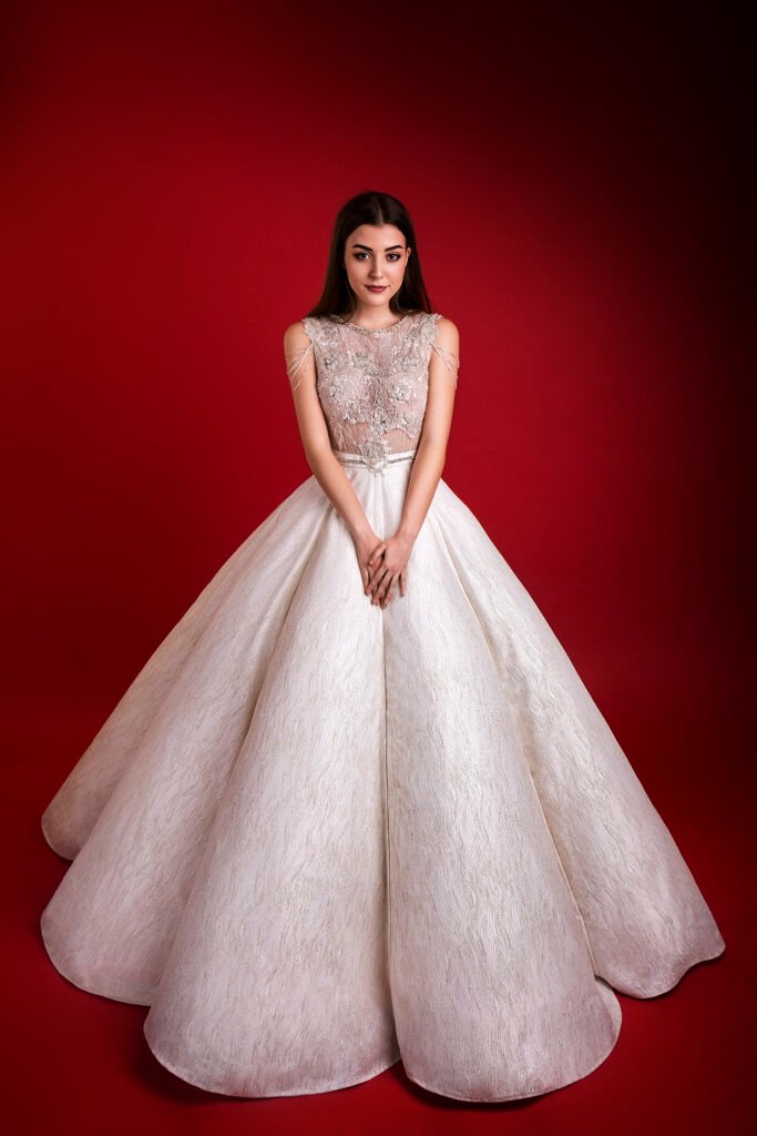 Theorrose rochii de mireasa mirese bridals wedding dress designr Oradea Cluj Timisoara Arad Baia-Mare Satu-Mare Salaj Debrecen Budapest (21)